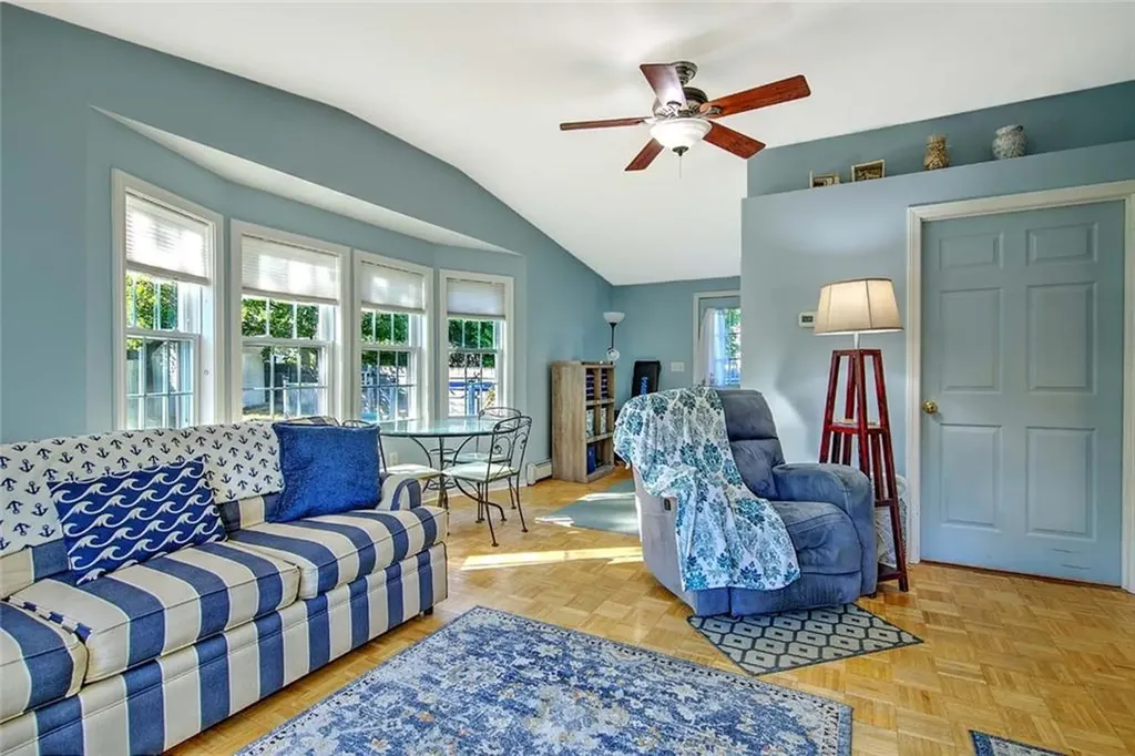 20 Townsend Street Barrington RI 02806