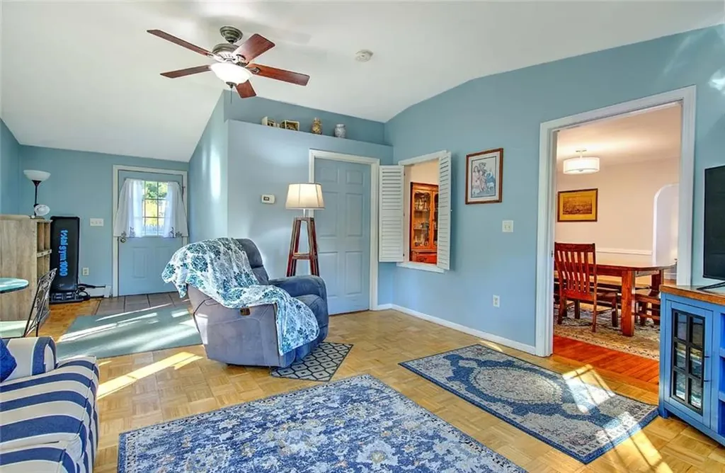 20 Townsend Street Barrington RI 02806