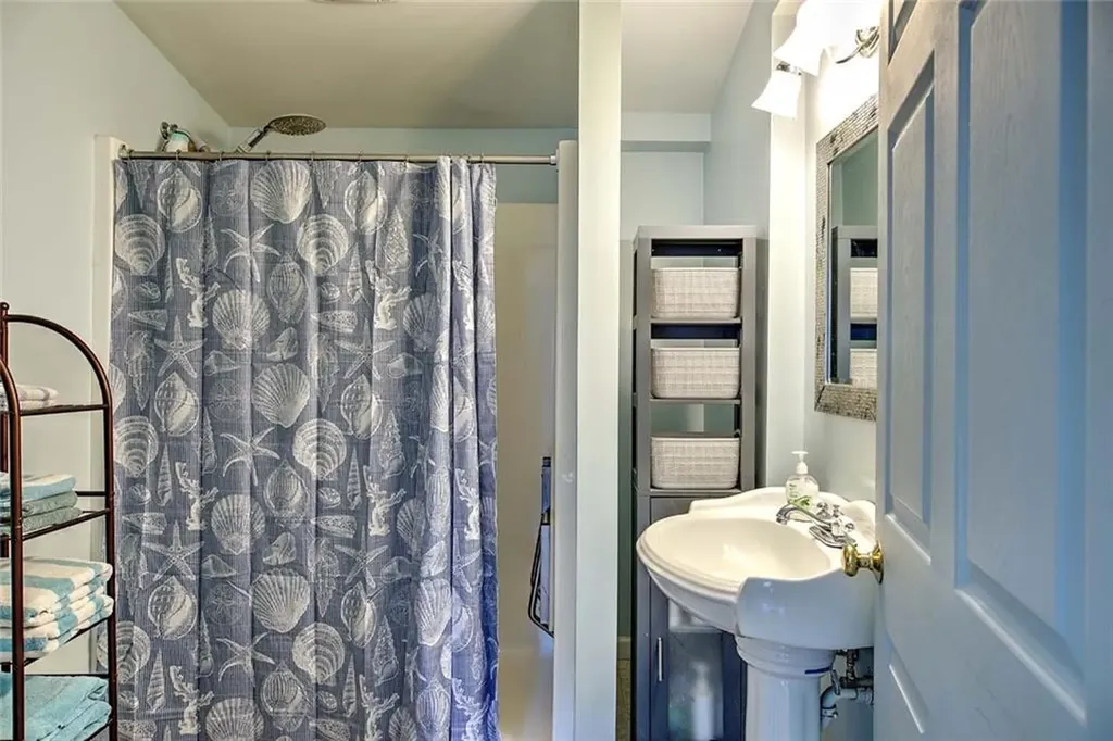 20 Townsend Street Barrington RI 02806