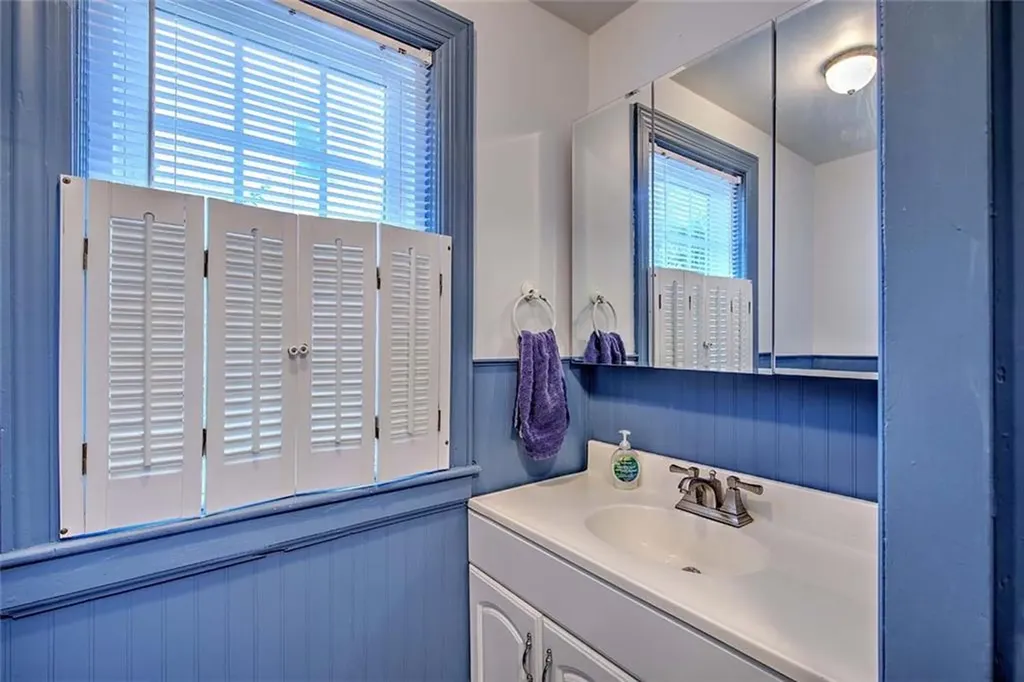 20 Townsend Street Barrington RI 02806