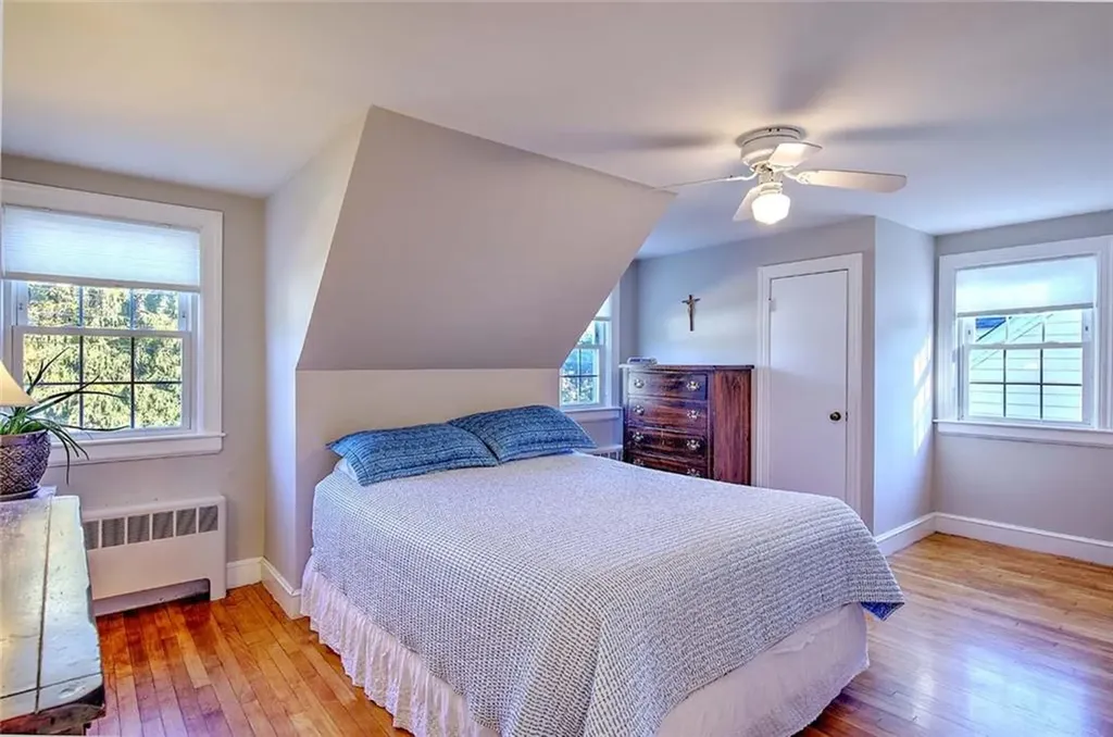 20 Townsend Street Barrington RI 02806