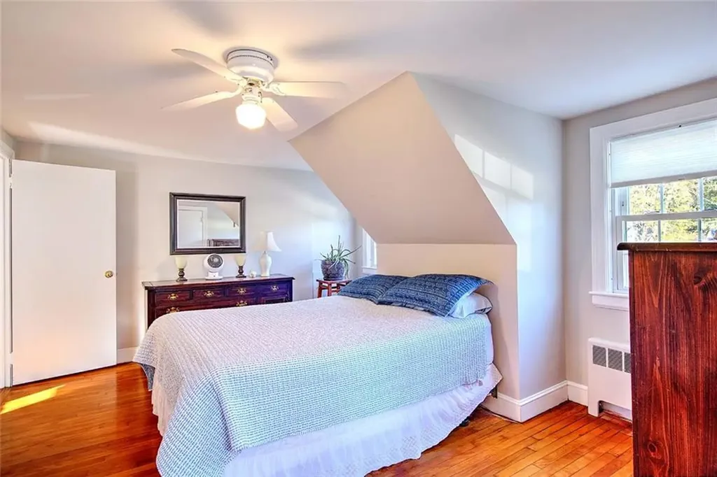 20 Townsend Street Barrington RI 02806