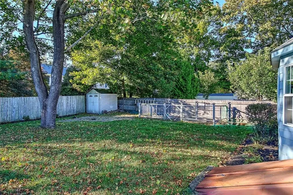 20 Townsend Street Barrington RI 02806