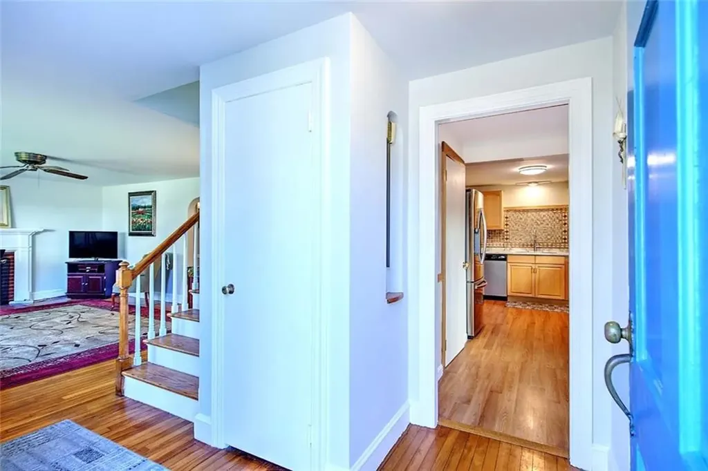 20 Townsend Street Barrington RI 02806