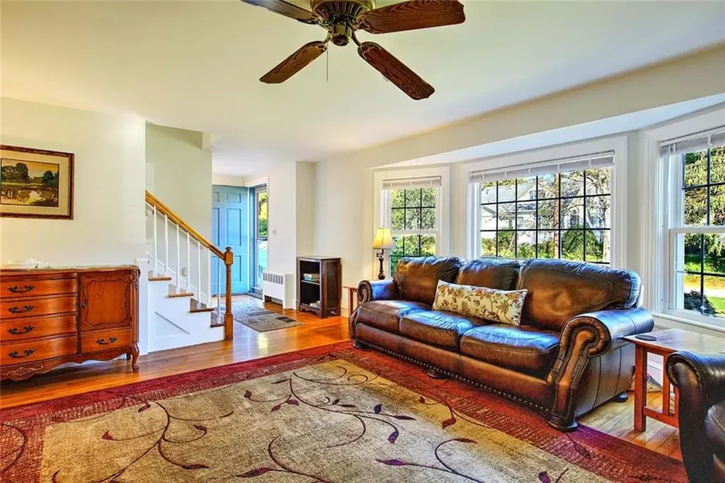 20 Townsend Street Barrington RI 02806