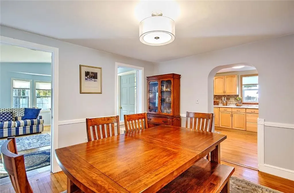 20 Townsend Street Barrington RI 02806