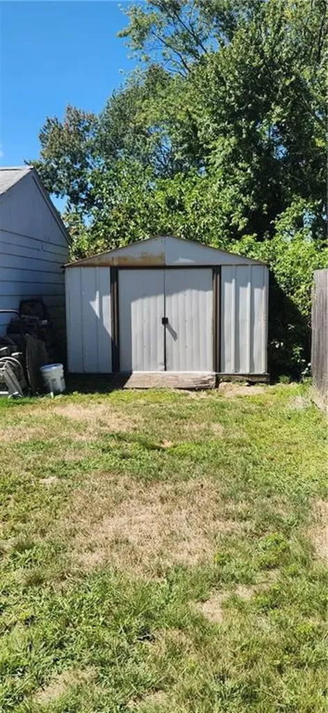 93 Easton Avenue Warwick RI 02888