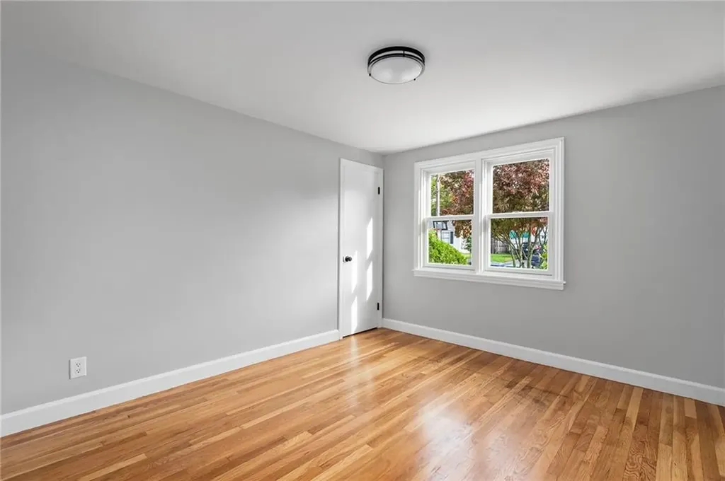 111 Missouri Drive Warwick RI 02886