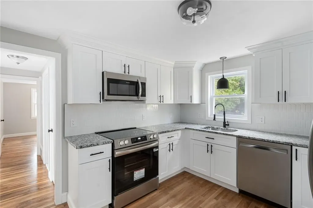 111 Missouri Drive Warwick RI 02886