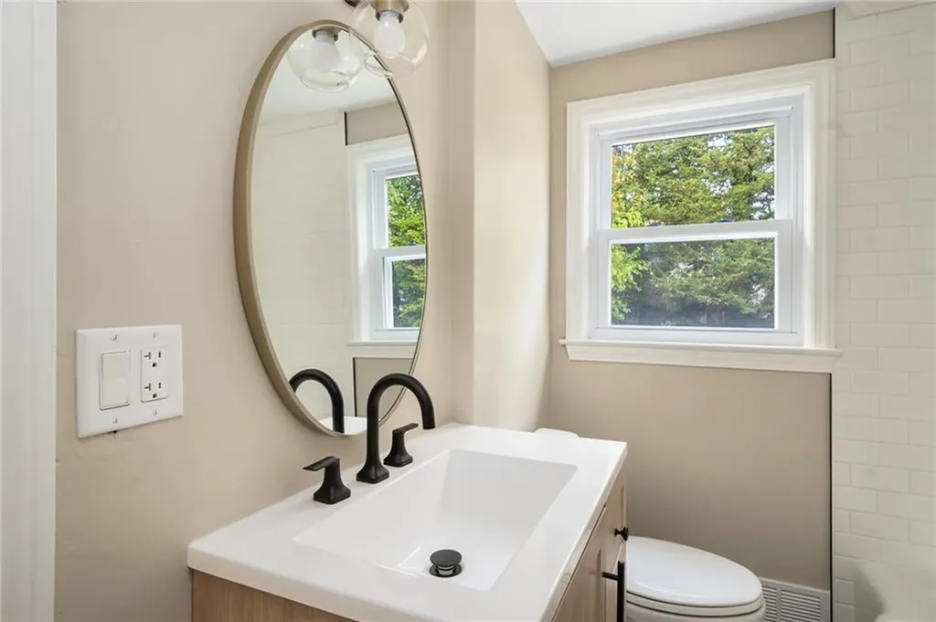 111 Missouri Drive Warwick RI 02886