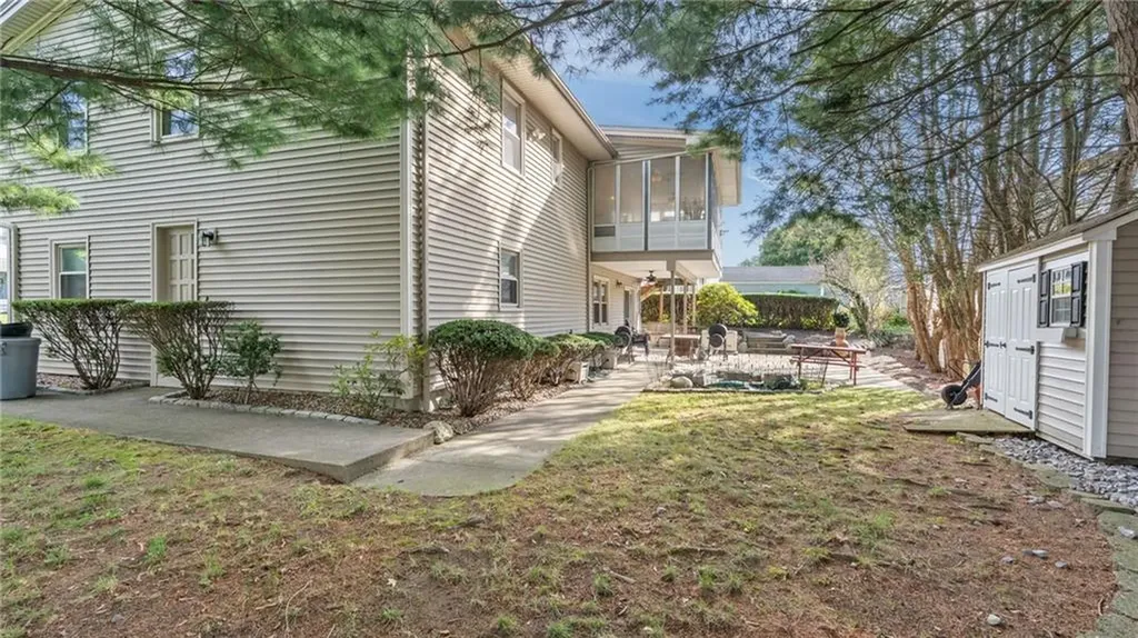 44 Elmcroft Avenue Providence RI 02908