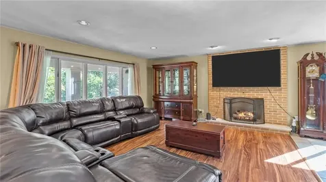 44 Elmcroft Avenue Providence RI 02908