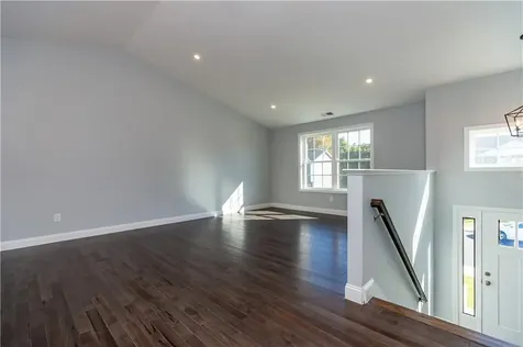 5 June Court West Warwick RI 02816