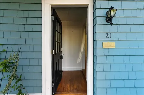 21 Summit Avenue Tiverton RI 02878