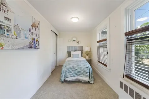 21 Summit Avenue Tiverton RI 02878