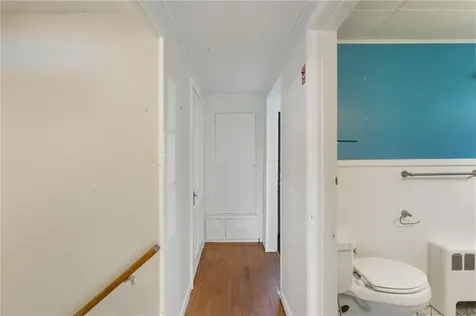 21 Summit Avenue Tiverton RI 02878