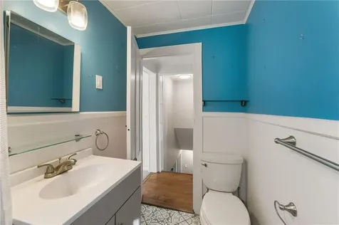 21 Summit Avenue Tiverton RI 02878