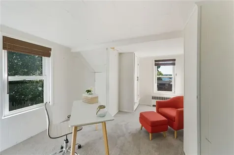 21 Summit Avenue Tiverton RI 02878