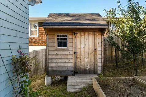 21 Summit Avenue Tiverton RI 02878