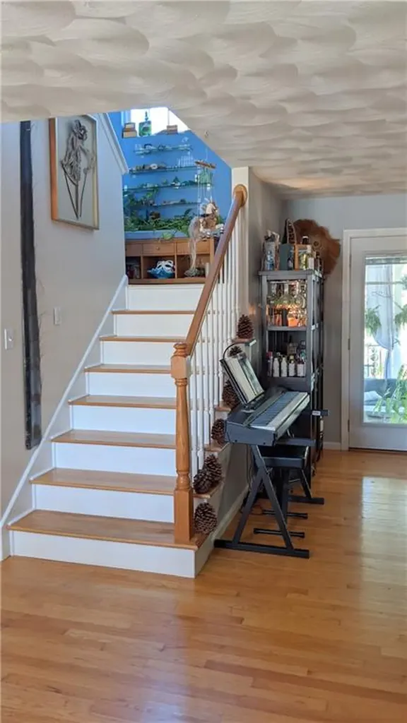 4 Spinnaker Drive East Providence RI 02915