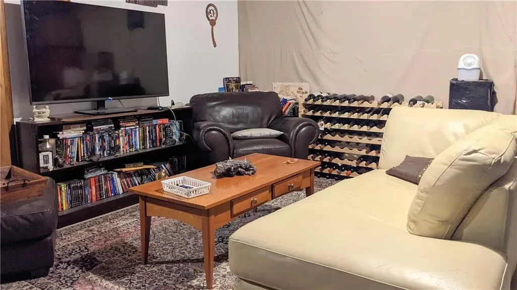 4 Spinnaker Drive East Providence RI 02915