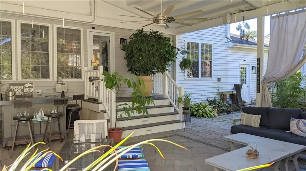 4 Spinnaker Drive East Providence RI 02915