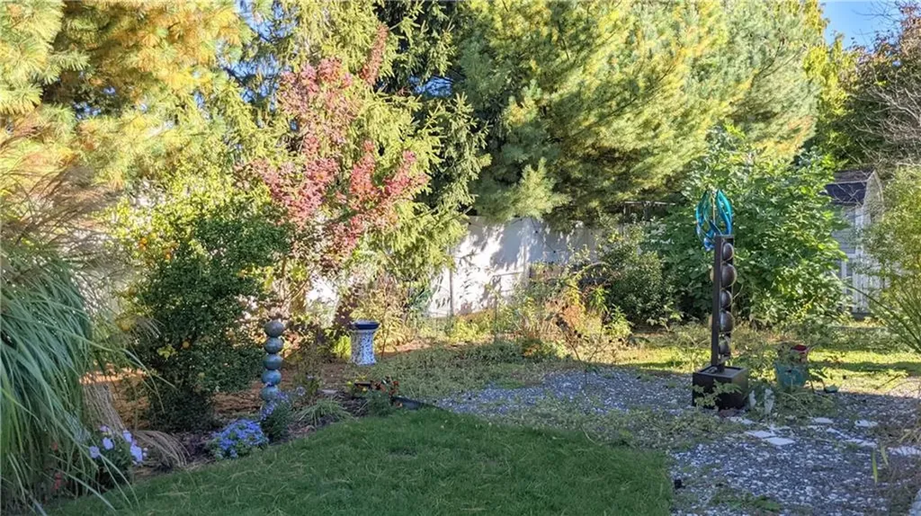 4 Spinnaker Drive East Providence RI 02915