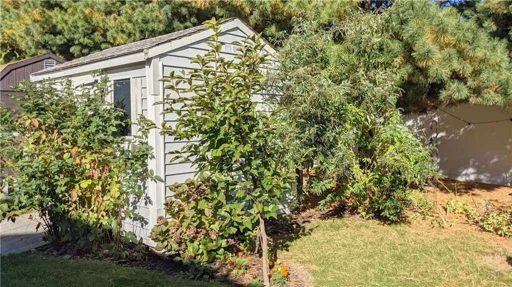 4 Spinnaker Drive East Providence RI 02915