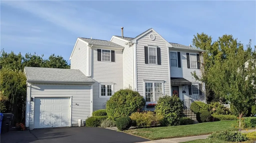 4 Spinnaker Drive East Providence RI 02915