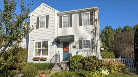 4 Spinnaker Drive East Providence RI 02915