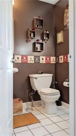 4 Spinnaker Drive East Providence RI 02915