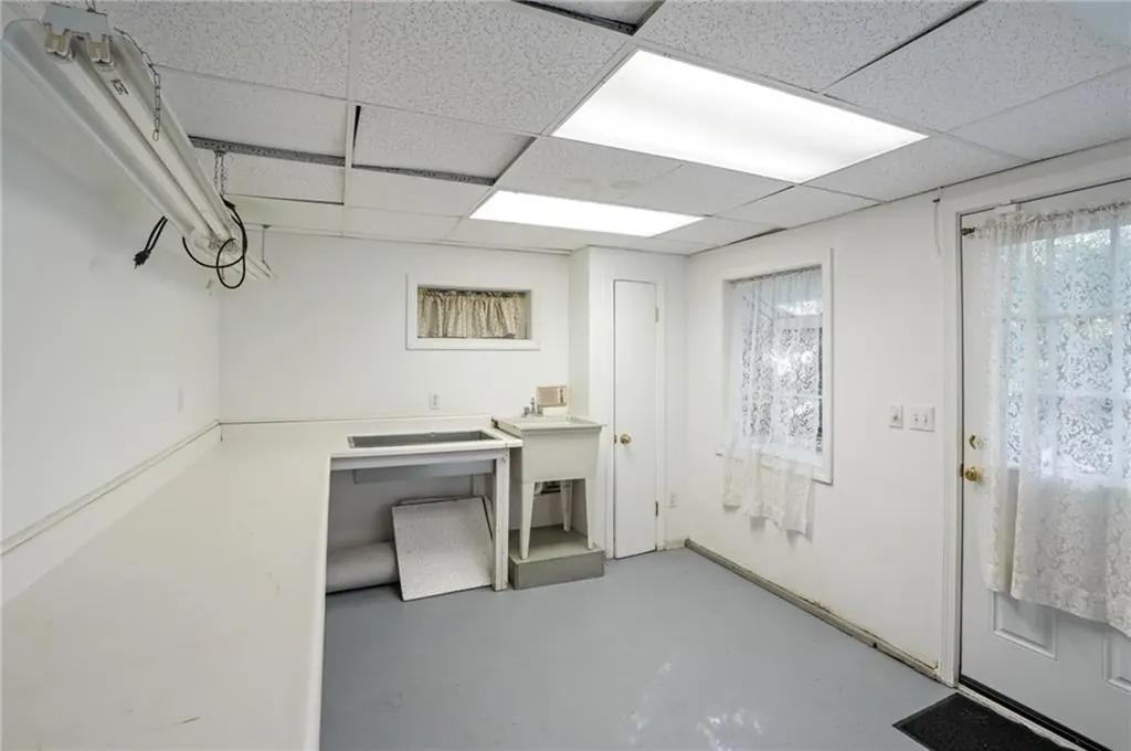 310 Twin River Road Lincoln RI 02865