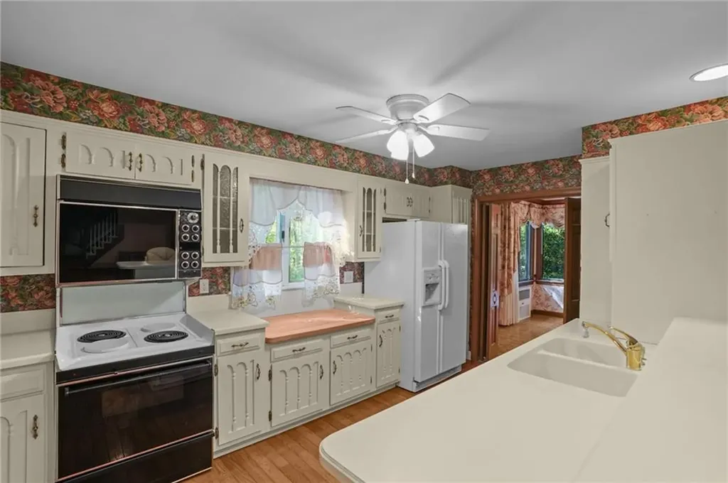 310 Twin River Road Lincoln RI 02865