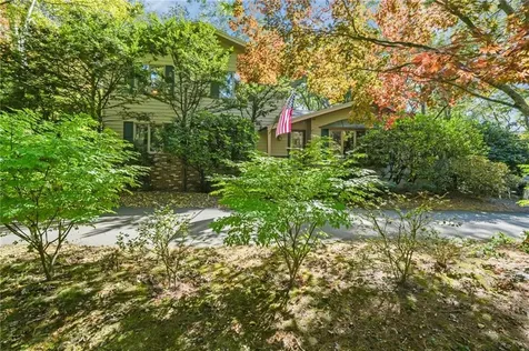 310 Twin River Road Lincoln RI 02865