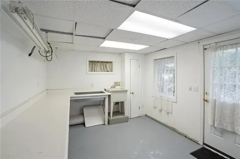 310 Twin River Road Lincoln RI 02865