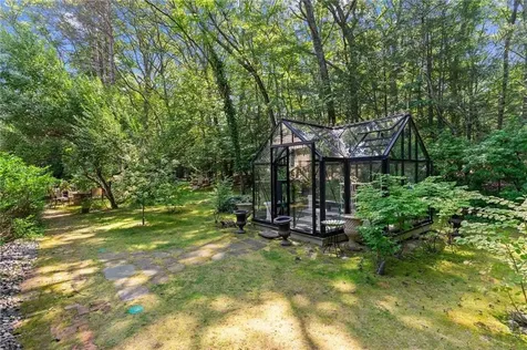 310 Twin River Road Lincoln RI 02865