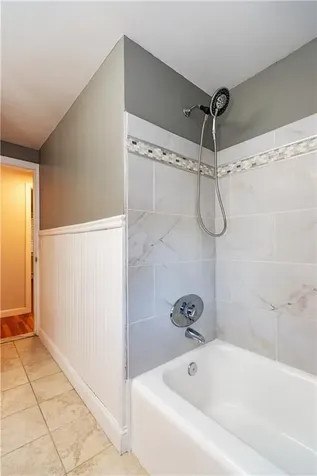 219 Brookhaven Road North Kingstown RI 02852