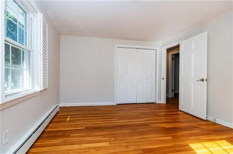 219 Brookhaven Road North Kingstown RI 02852