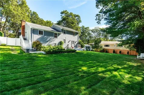 219 Brookhaven Road North Kingstown RI 02852