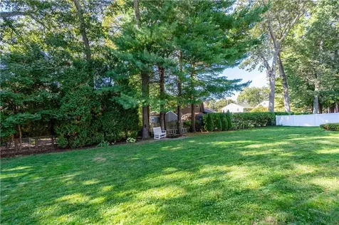 219 Brookhaven Road North Kingstown RI 02852