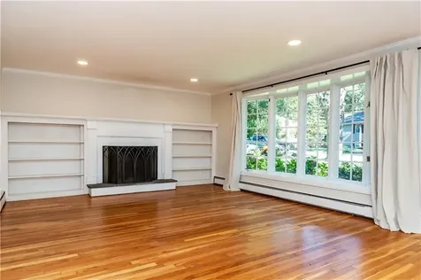 219 Brookhaven Road North Kingstown RI 02852