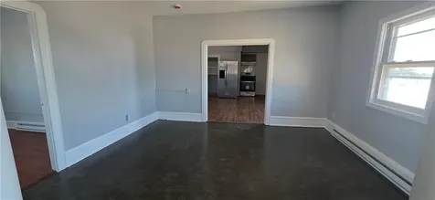 62 Main Road Tiverton RI 02878