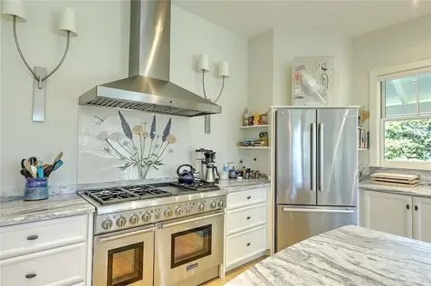 1702 Drift Road Westport MA 02790