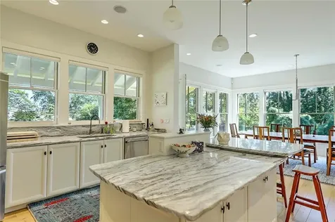 1702 Drift Road Westport MA 02790