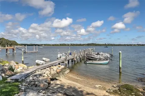 1702 Drift Road Westport MA 02790