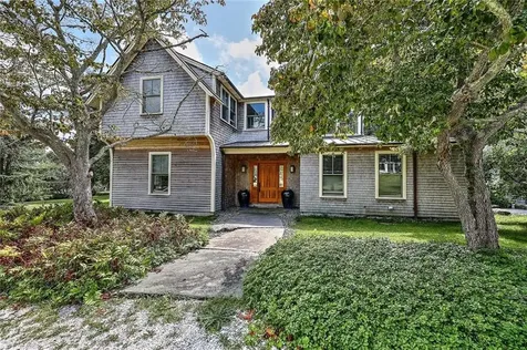 1702 Drift Road Westport MA 02790