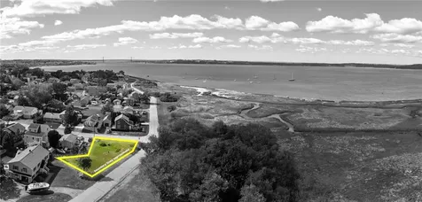 0 Common Fence Boulevard Portsmouth RI 02871