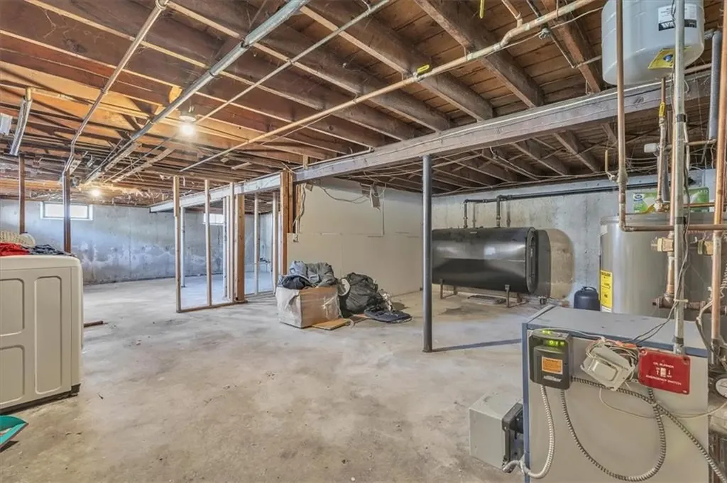 16 Ontario Street West Warwick RI 02893