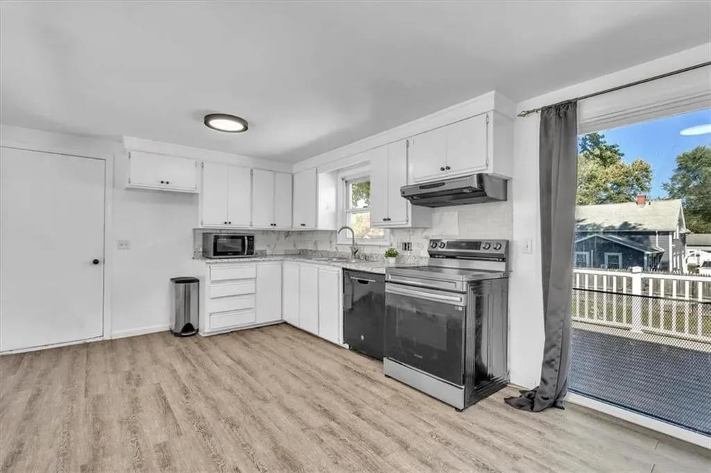 16 Ontario Street West Warwick RI 02893