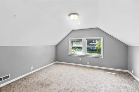 139 Yucatan Drive Warwick RI 02889